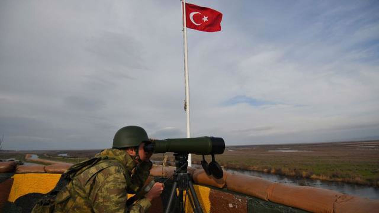 FETÖ ve PKK mensubu 4 kişi sınırda yakalandı