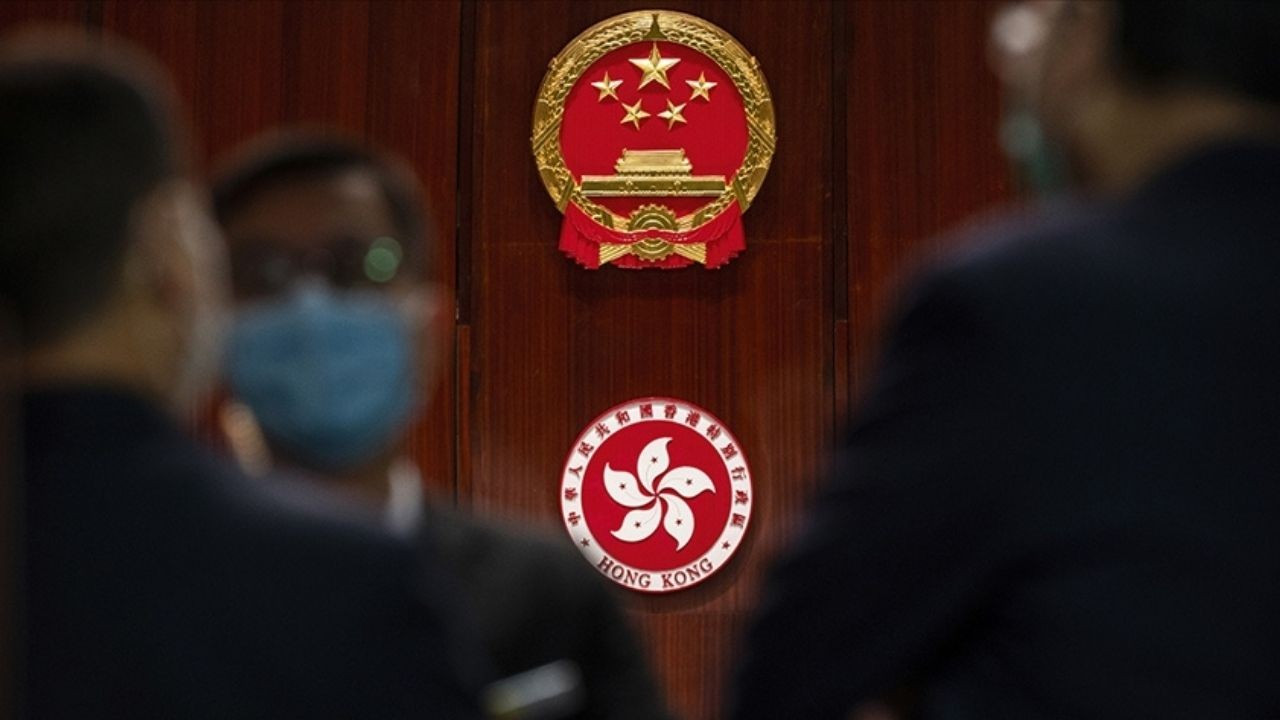 Hong Kong'da John Lee baş yöneticiliğe seçildi