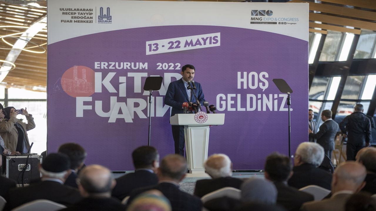 Erzurum 2022 Kitap Fuarı'nın açılışında konuştu