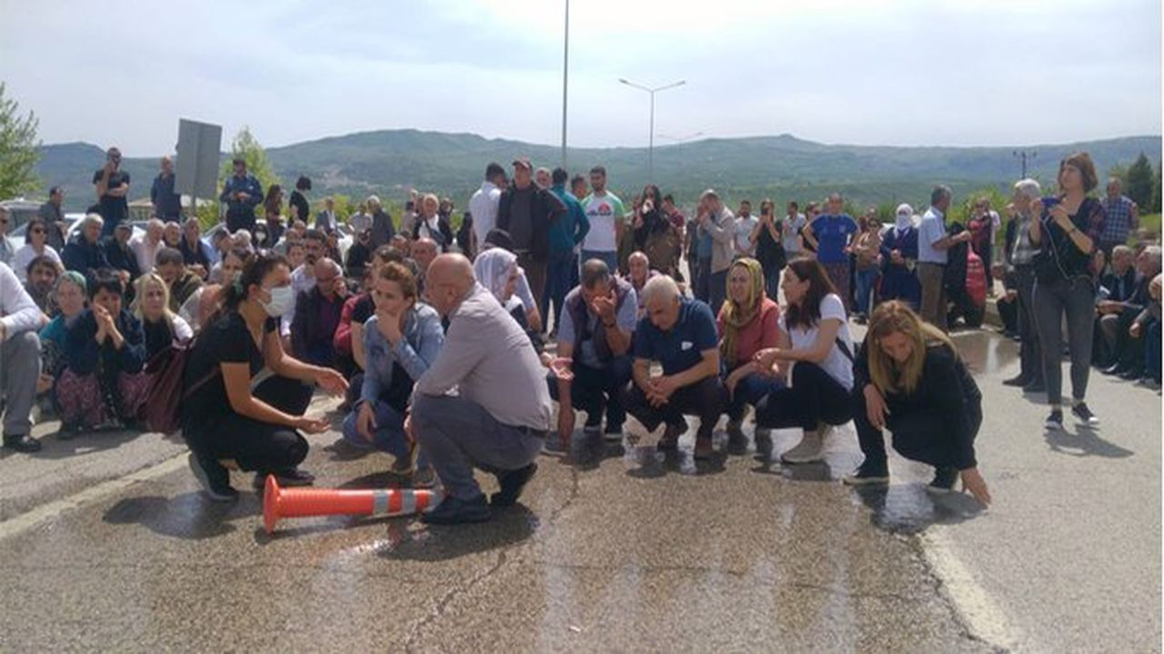 Tunceli'de HDP'li grup ile güvenlik güçleri arasında cenaze gerginliği