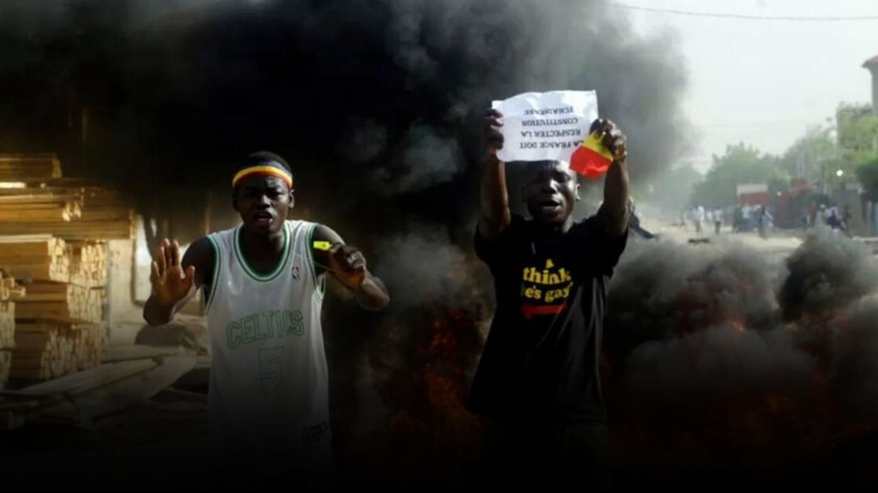 Çad'da Fransa karşıtı protesto