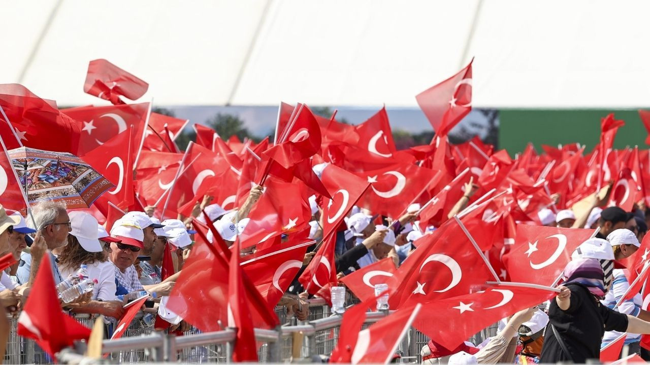 Atatürk Havalimanı Millet Bahçesi'nde ilk fidanlar bu görüntülerle atıldı. - Sayfa 8