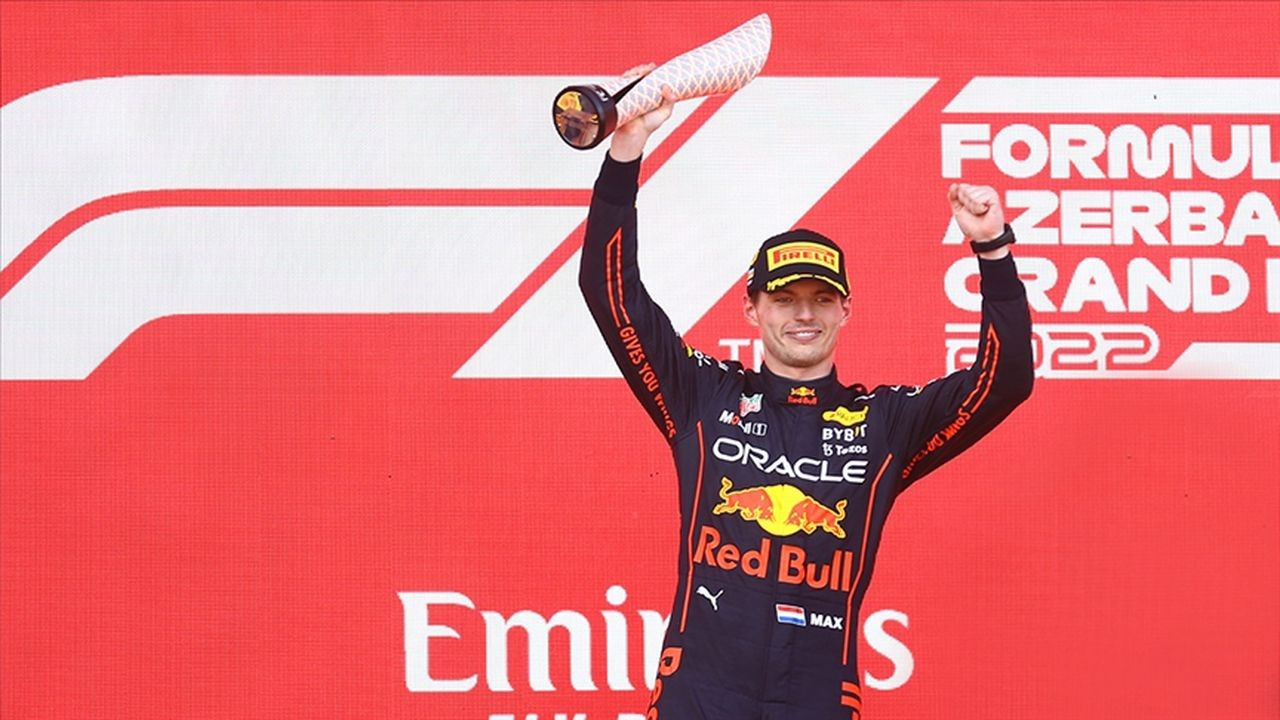 F1 Azerbaycan Grand Prix'sini Verstappen kazandı