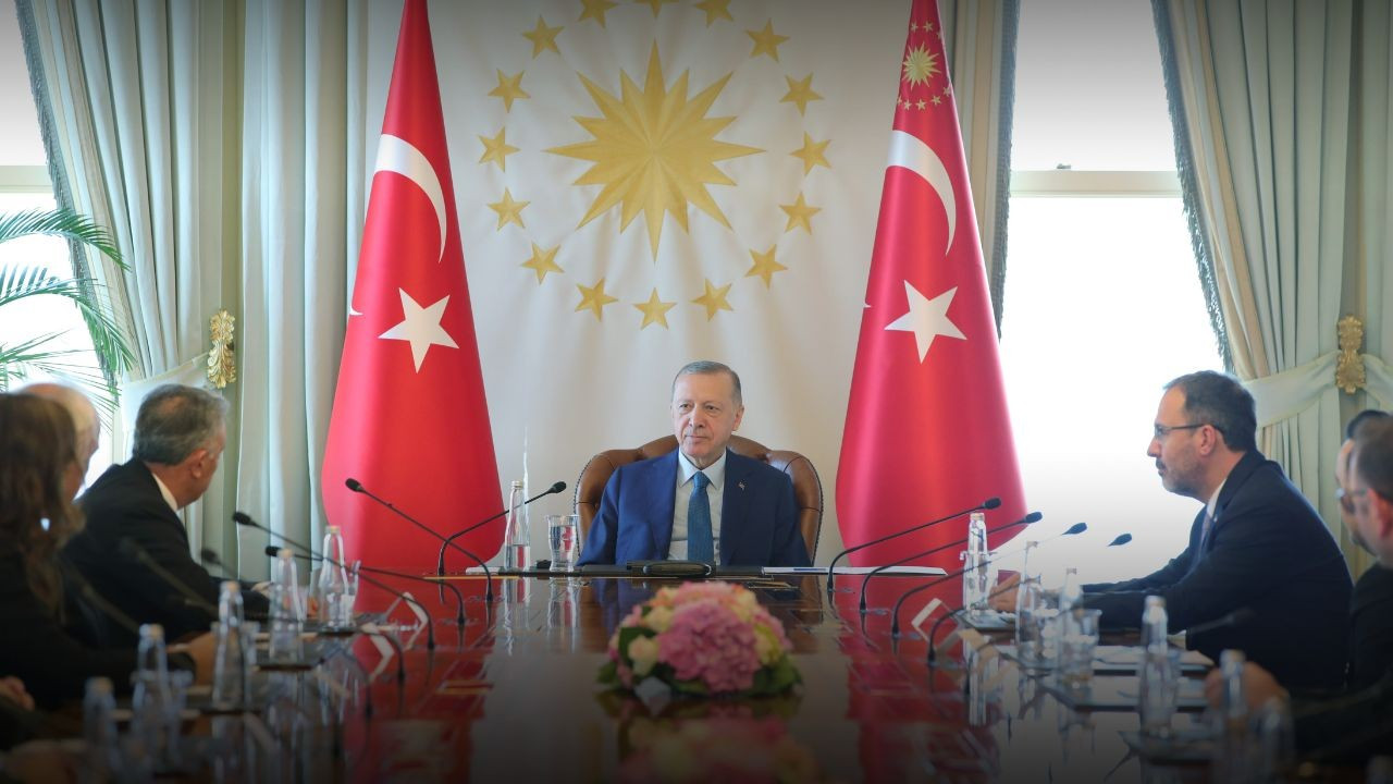 Erdoğan, Beşiktaş Başkanı Çebi'yi kabul etti