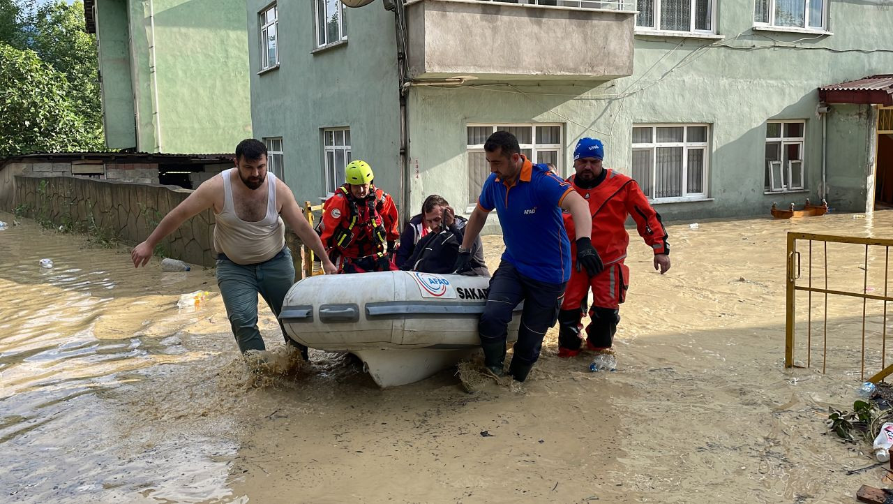 Batı Karadeniz'i sel vurdu! Bölgeden sıcak kareler! - Sayfa 6