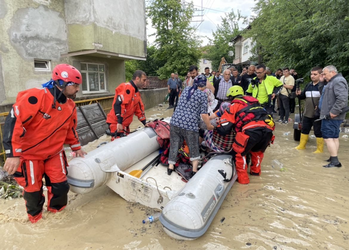 Batı Karadeniz'i sel vurdu! Bölgeden sıcak kareler! - Sayfa 5