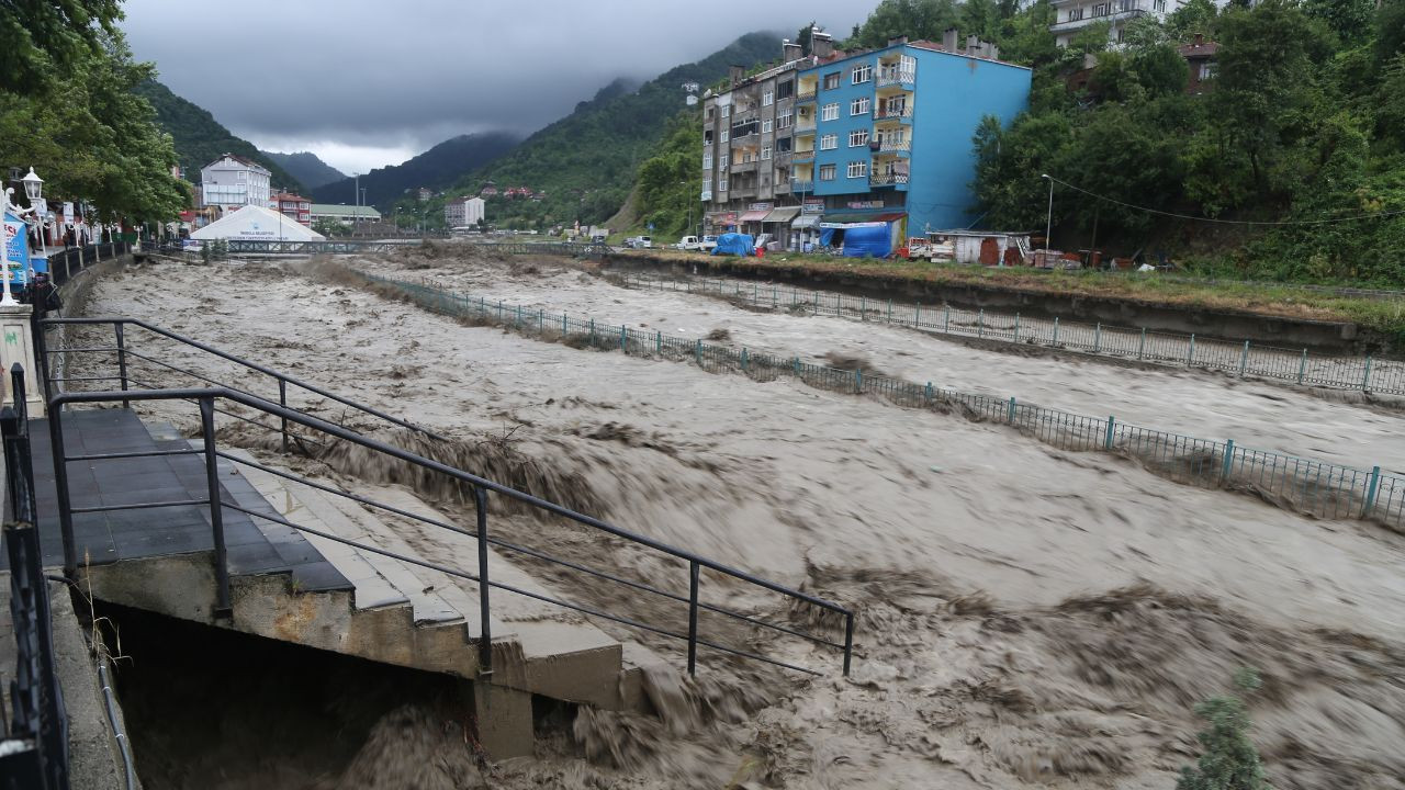 Batı Karadeniz'i sel vurdu! Bölgeden sıcak kareler! - Sayfa 12