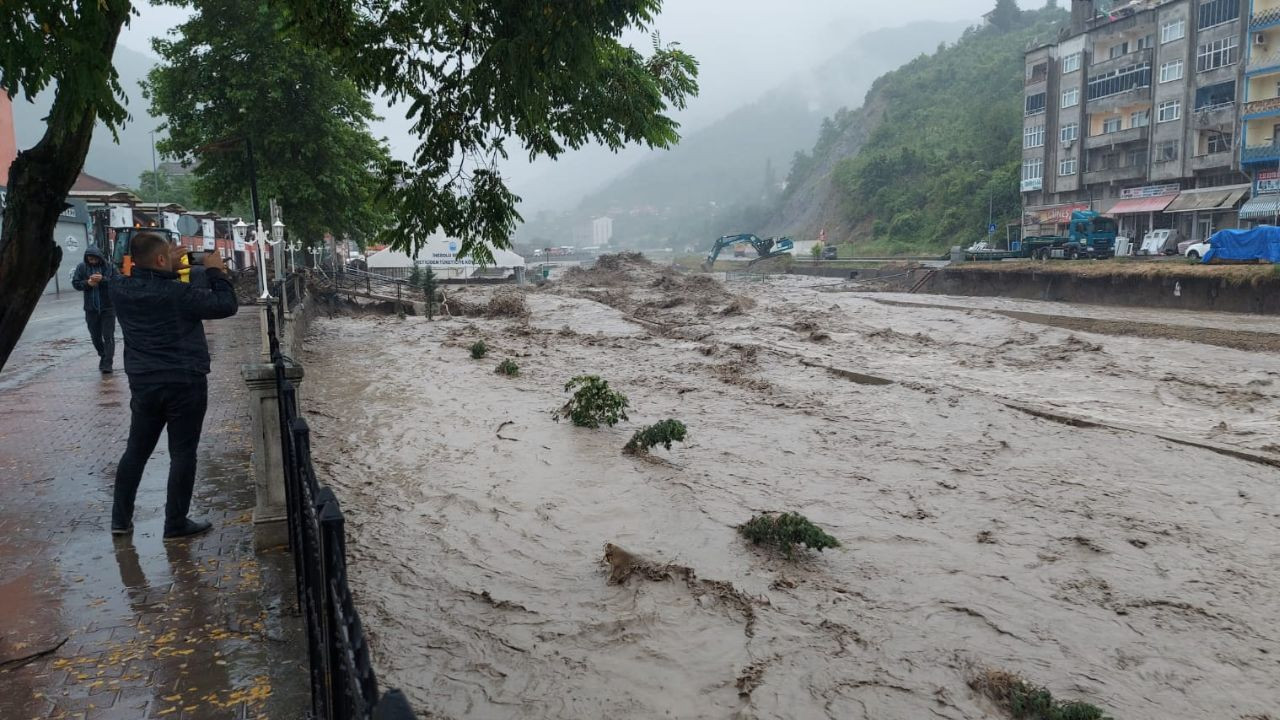 Batı Karadeniz'i sel vurdu! Bölgeden sıcak kareler! - Sayfa 13
