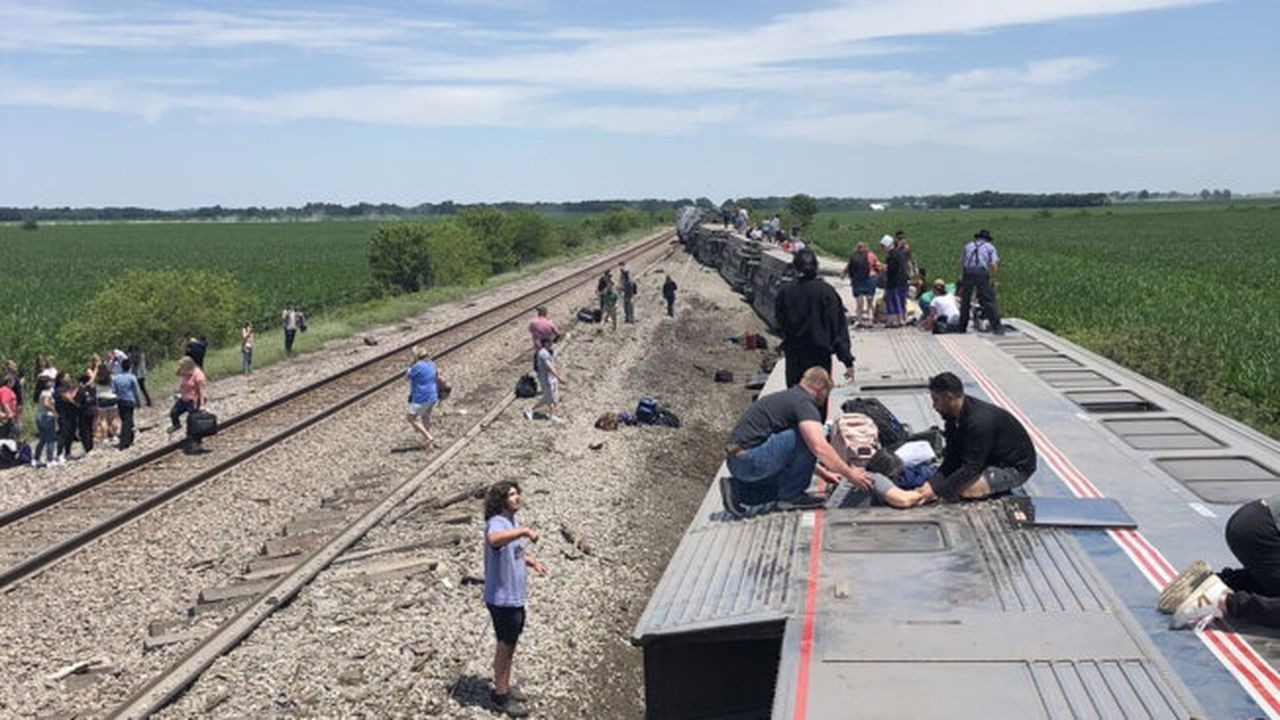 Tren kazasında yaralananlar olduğu bildirildi