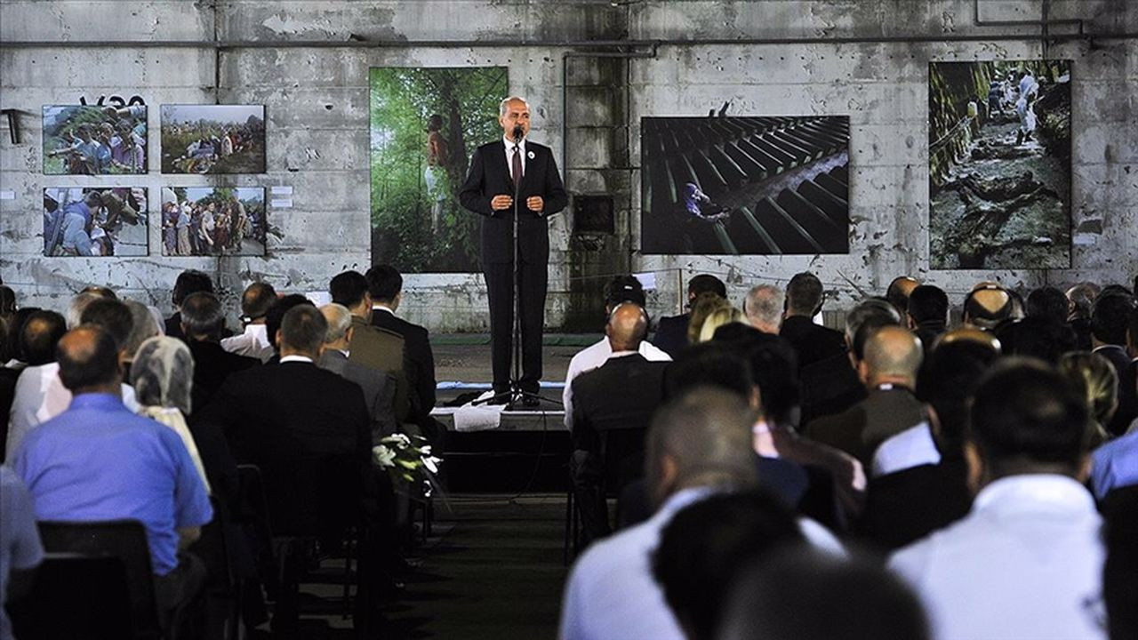 Srebrenitsa'da soykırım anma törenlerine katılacak