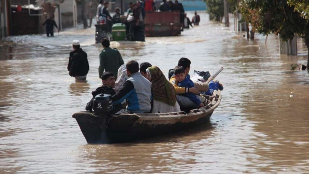 İran'da sel felaketi sonu 69 kişi öldü