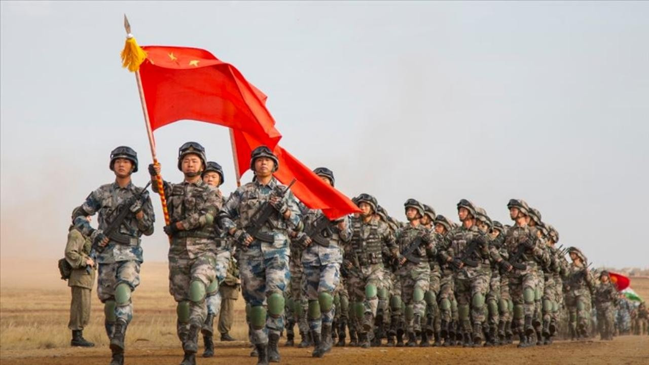 Çin, askeri tatbikatı ile güç gösterisi yapıyor!