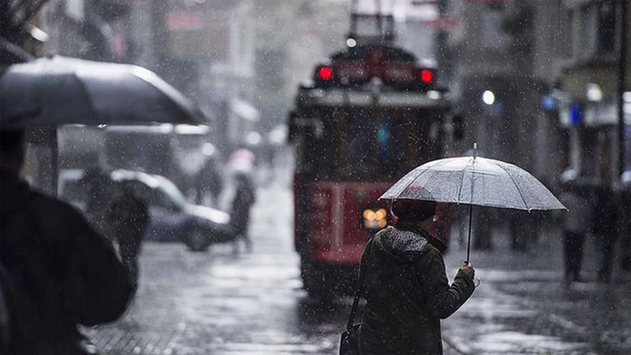 AKOM'dan İstanbul için yağışlı hava uyarısı