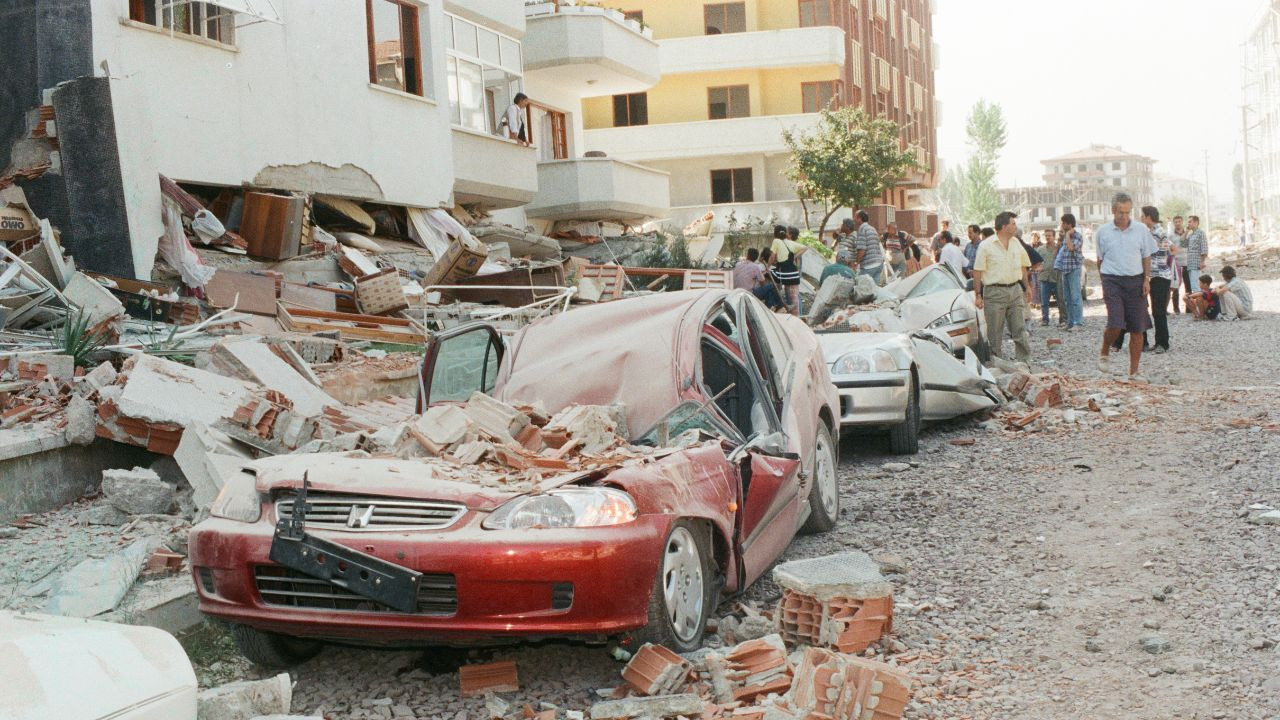 17 Ağustos Depremi'nin akıllara kazınan fotoğrafları - Sayfa 14