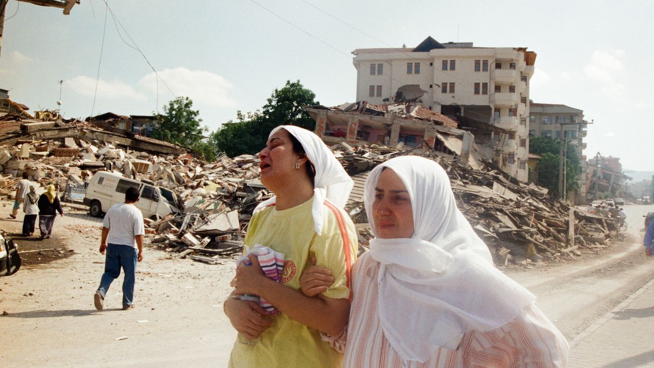 17 Ağustos Depremi'nin akıllara kazınan fotoğrafları - Sayfa 10