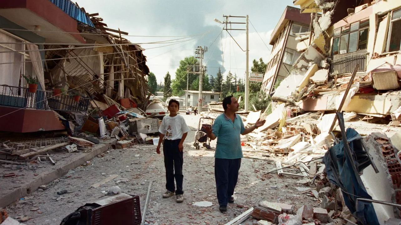 17 Ağustos Depremi'nin akıllara kazınan fotoğrafları