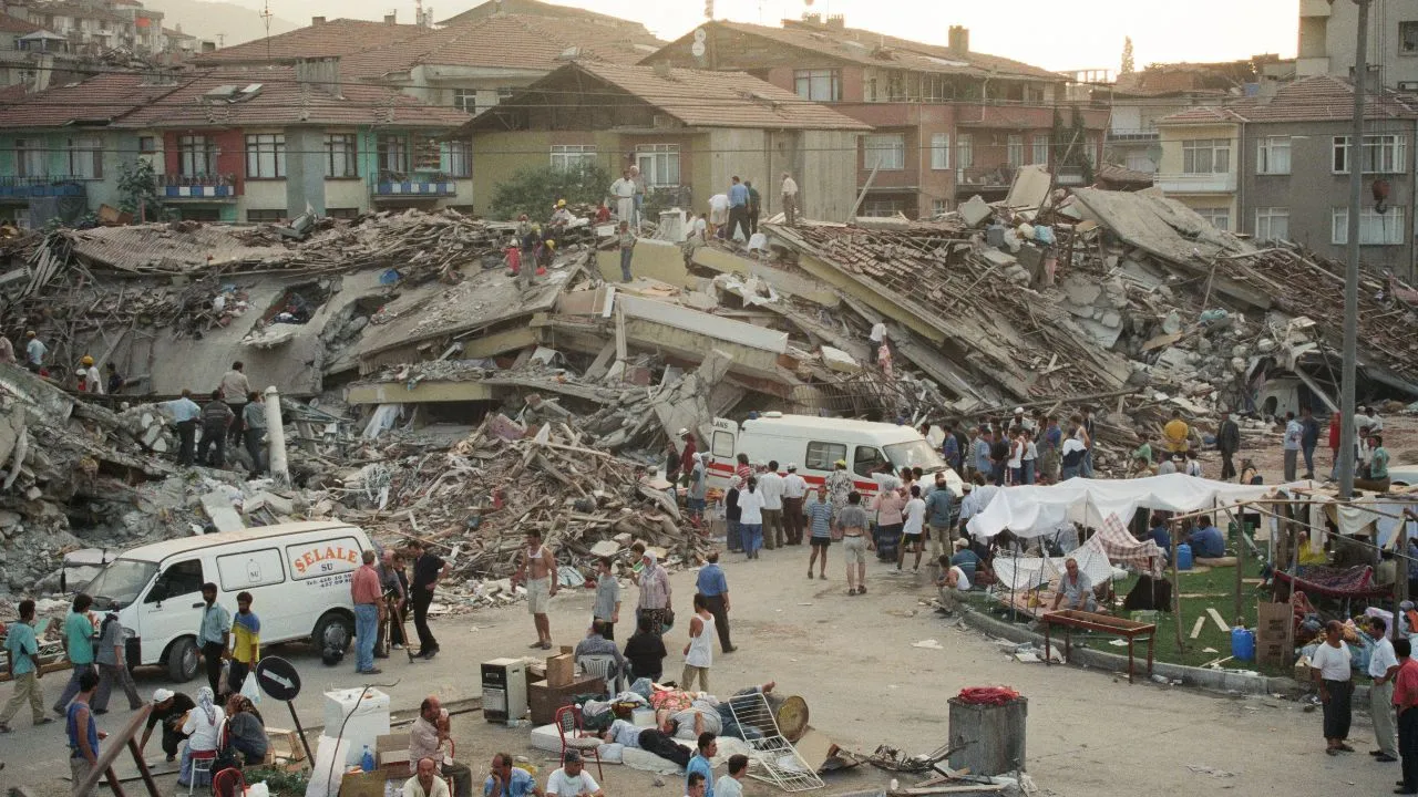 17 Ağustos Depremi'nin akıllara kazınan fotoğrafları