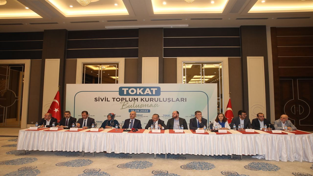 AK Parti Genel Başkanvekili Kurtulmuş, Tokat'ta STK temsilcileriyle buluştu