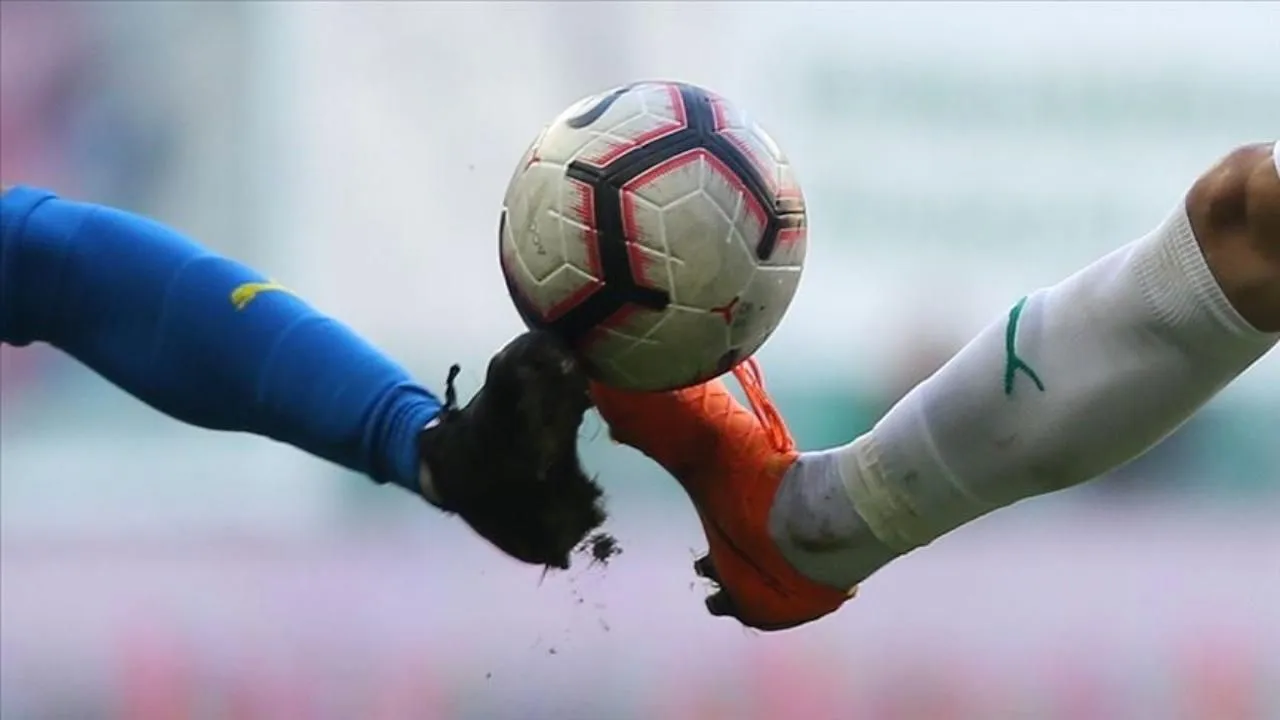 Fenerbahçe ve Trabzonspor'un rakipleri belli oldu!