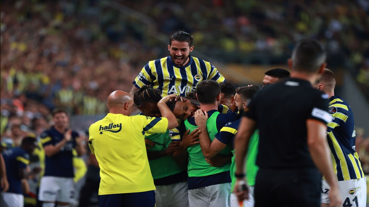 Fenerbahçe, 3 puanı 2 golle aldı