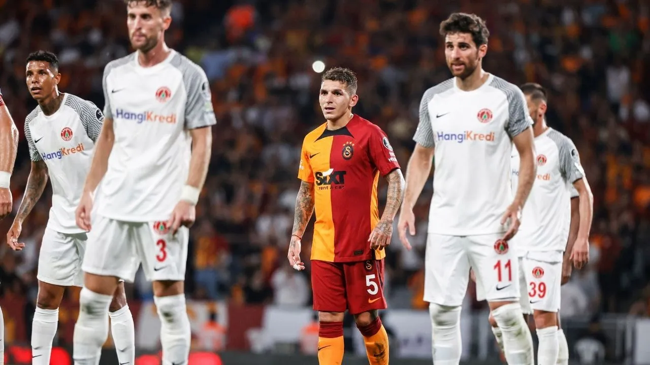 İşte Süper Lig'de sezonun en pahalı transferleri!