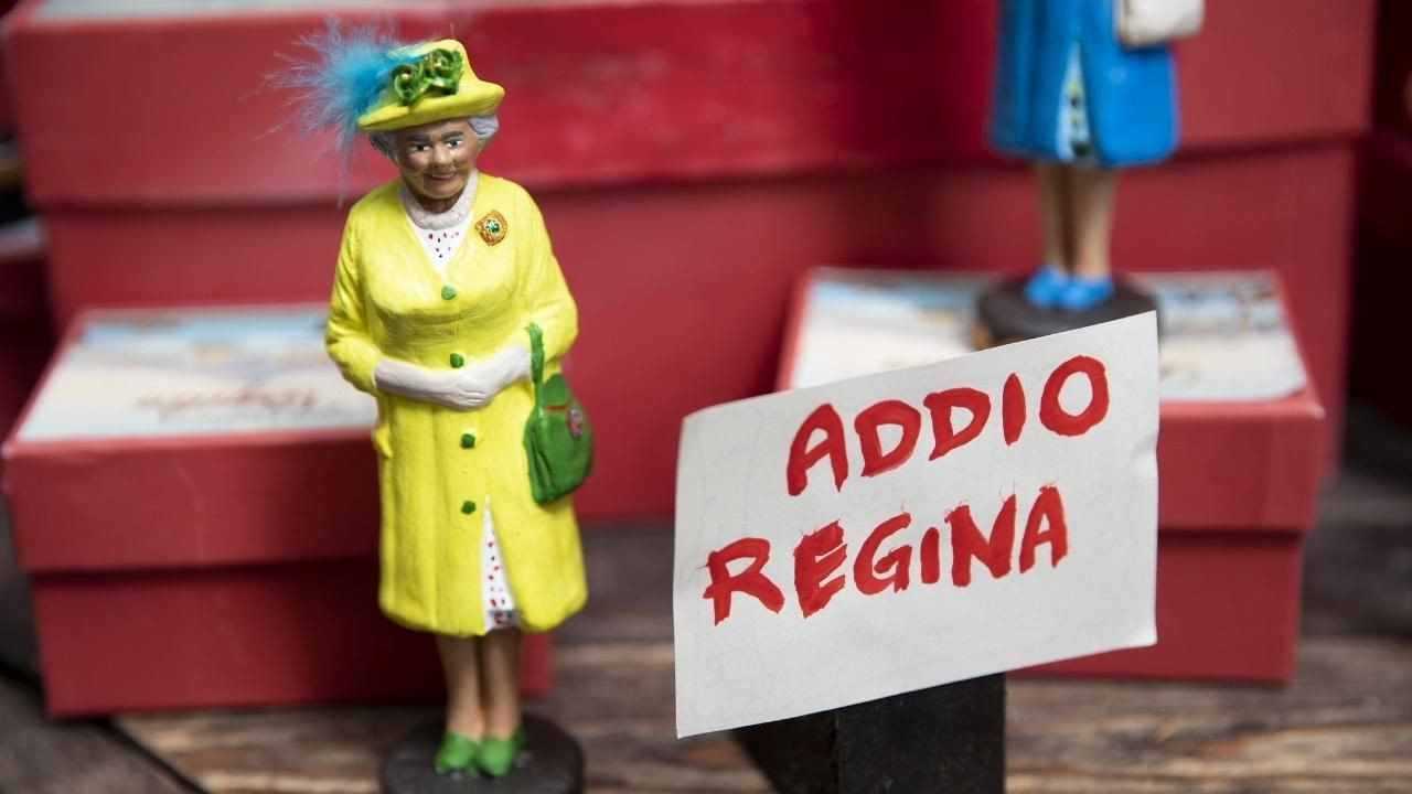 Kraliçe 2. Elizabeth'in ilginç yanları! - Sayfa 2