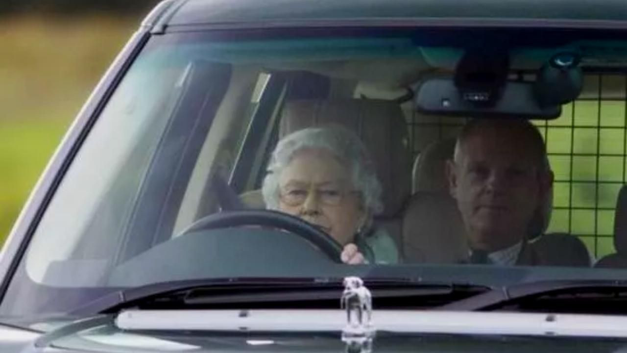 Kraliçe 2. Elizabeth'in ilginç yanları! - Sayfa 3