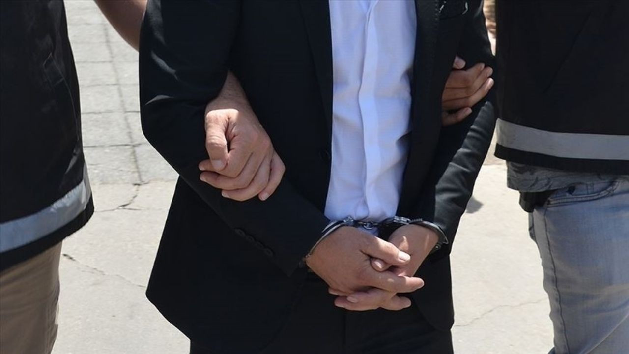 Ankara'da FETÖ operasyonunda 8 gözaltı