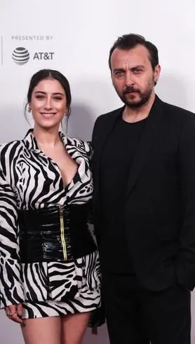 Hazal Kaya, kızının ismini açıkladı