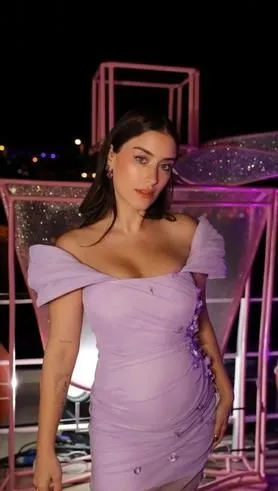 Hazal Kaya, kızının ismini açıkladı