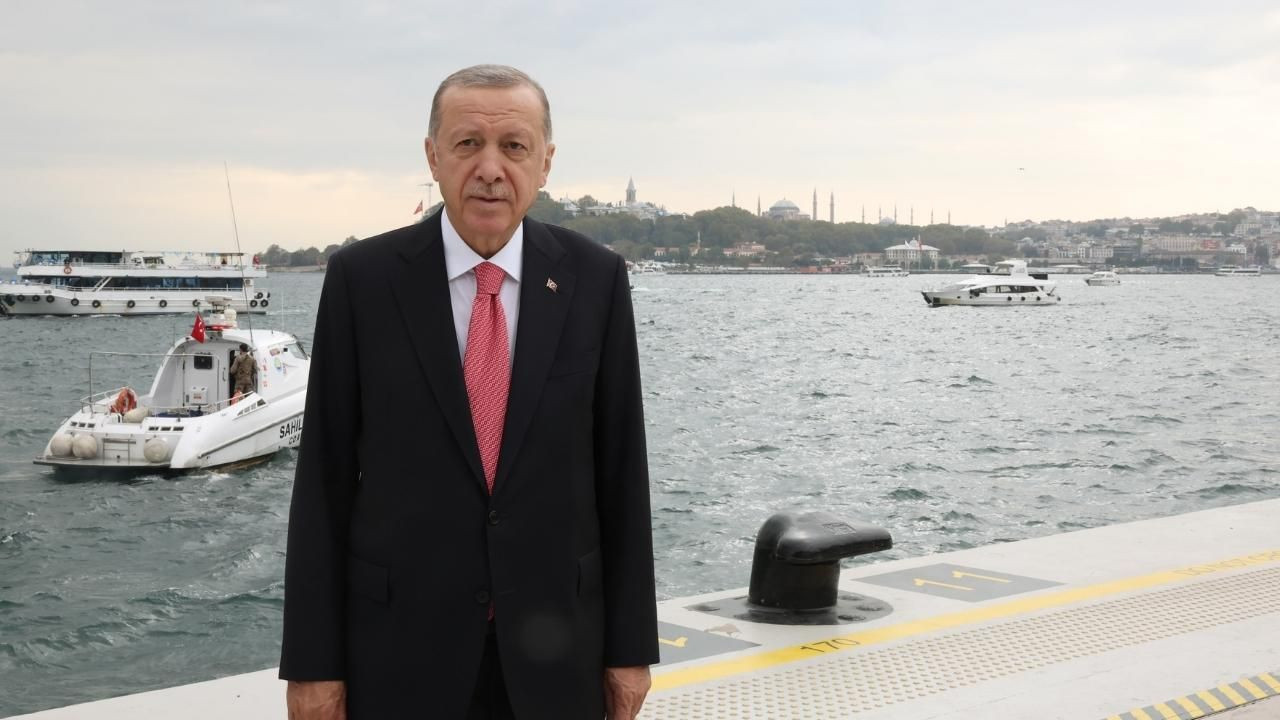 Cumhurbaşkanı Erdoğan, Galataport'ta vatandaşlarla buluştu - Sayfa 1