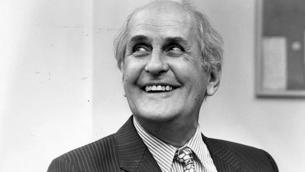 Köy edebiyatı hareket temsilcisi: Fakir Baykurt