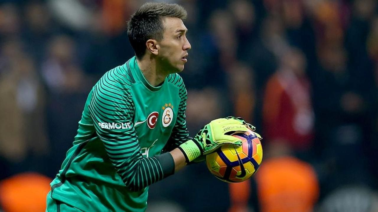 Muslera Galatasaray'ı bırakacak