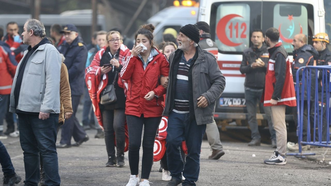 Bartın'da günün ilk saatlerinde acı bekleyiş sürüyor - Sayfa 8