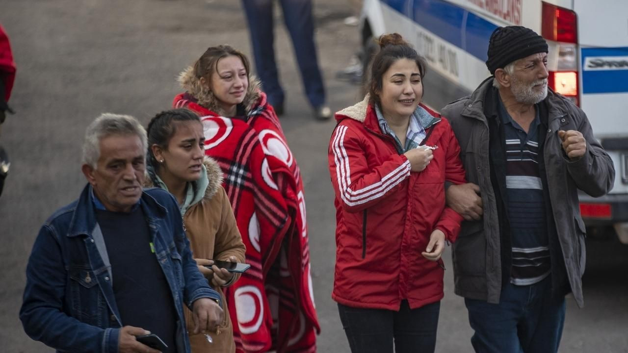 Bartın'da günün ilk saatlerinde acı bekleyiş sürüyor - Sayfa 17