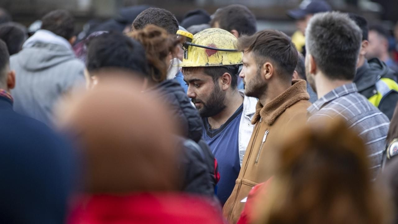 Bartın'da günün ilk saatlerinde acı bekleyiş sürüyor - Sayfa 15