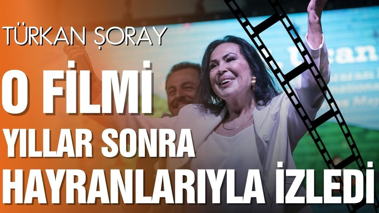 Selvi Boylum Al Yazmalım'ı hayranlarıyla izledi