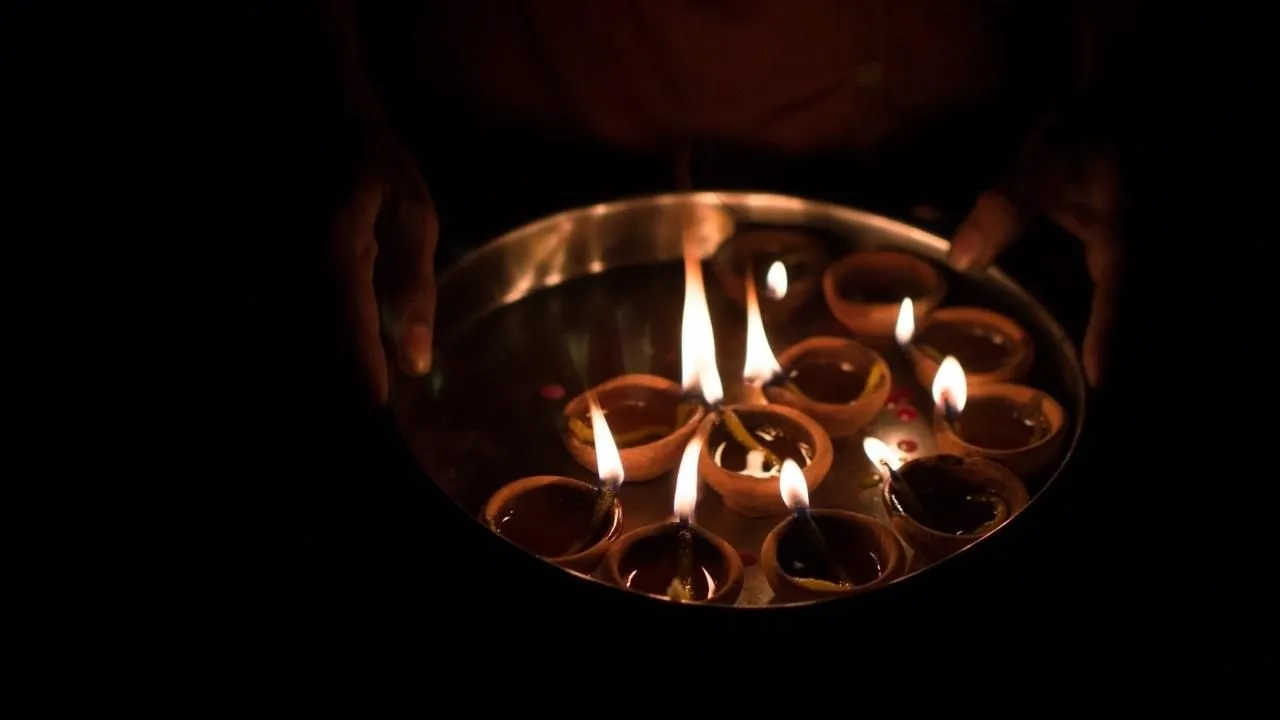 Hindistan'da "Işık Bayramı" olarak da bilinen "Diwali Festivali" kutlanıyor