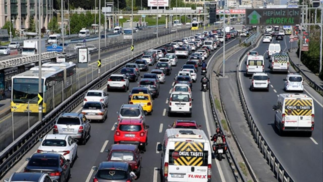 İstanbul'da trafikte yoğunluk yaşanıyor!