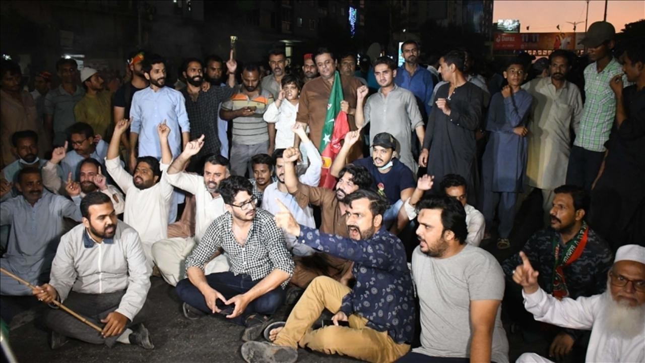 Pakistan'da PTI partisinden protesto kararı