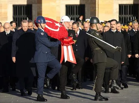 Ulu Önder Atatürk için Anıtkabir'de devlet töreni düzenlendi