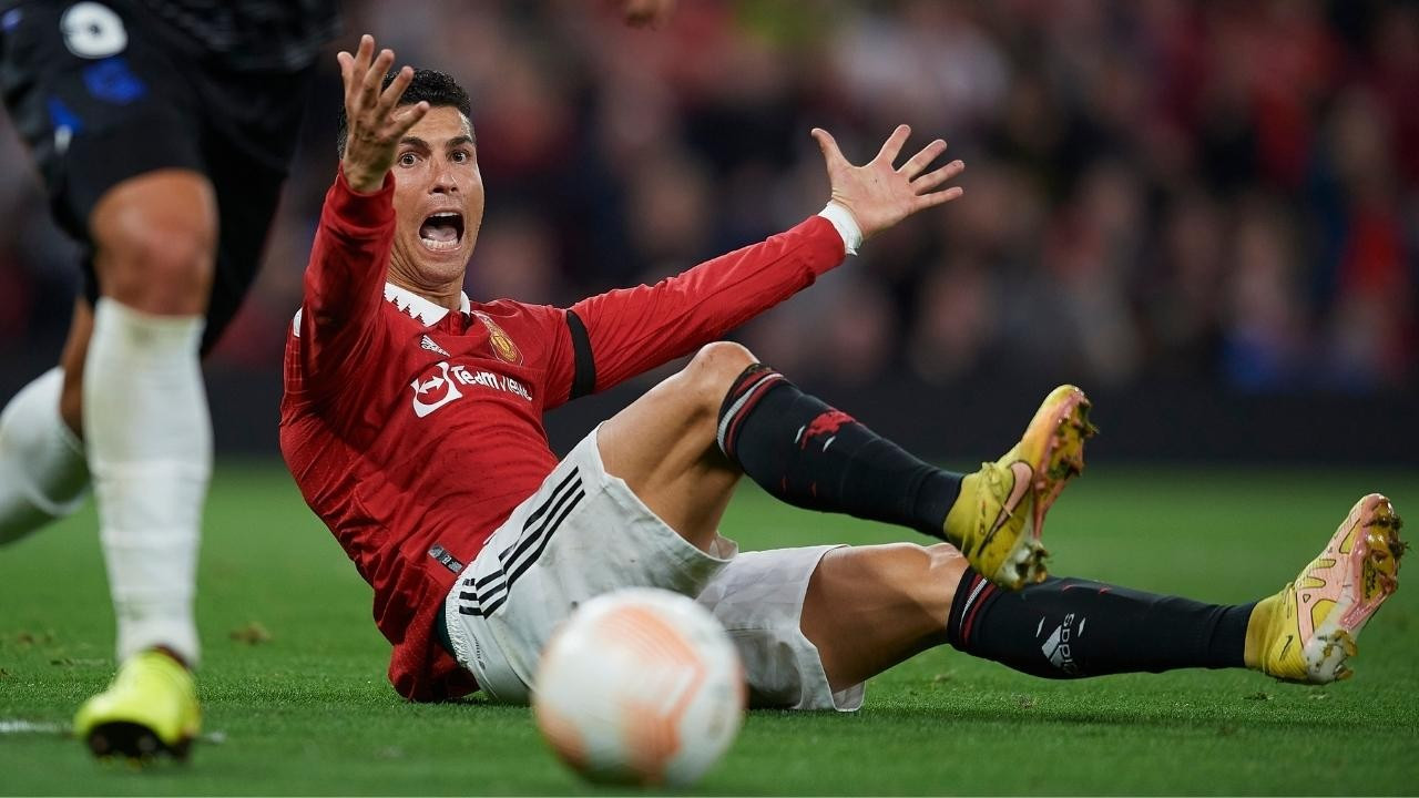 Ronaldo ManU'da ihanete uğradığını düşünüyor!