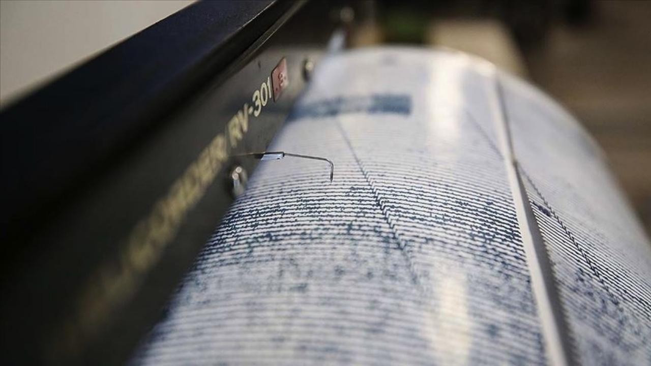 İran'da 5.7 büyüklüğünde deprem!