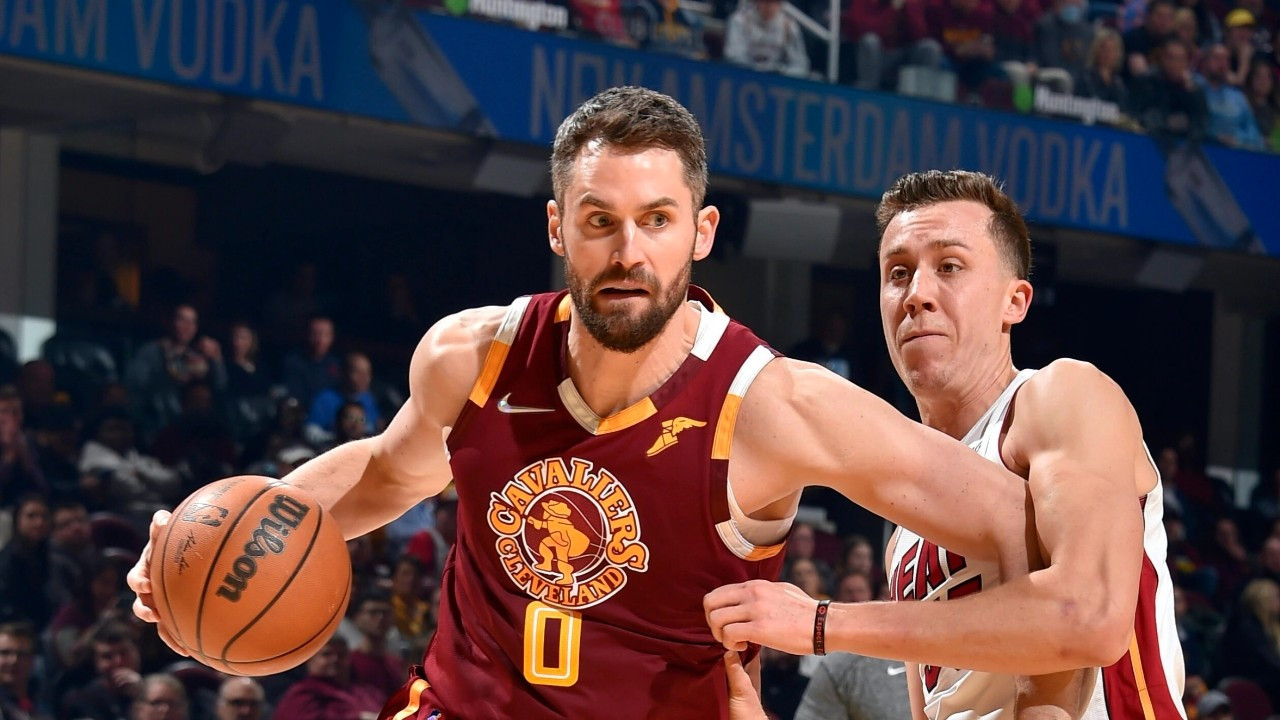 Cleveland Miami Heat'i farklı geçti!