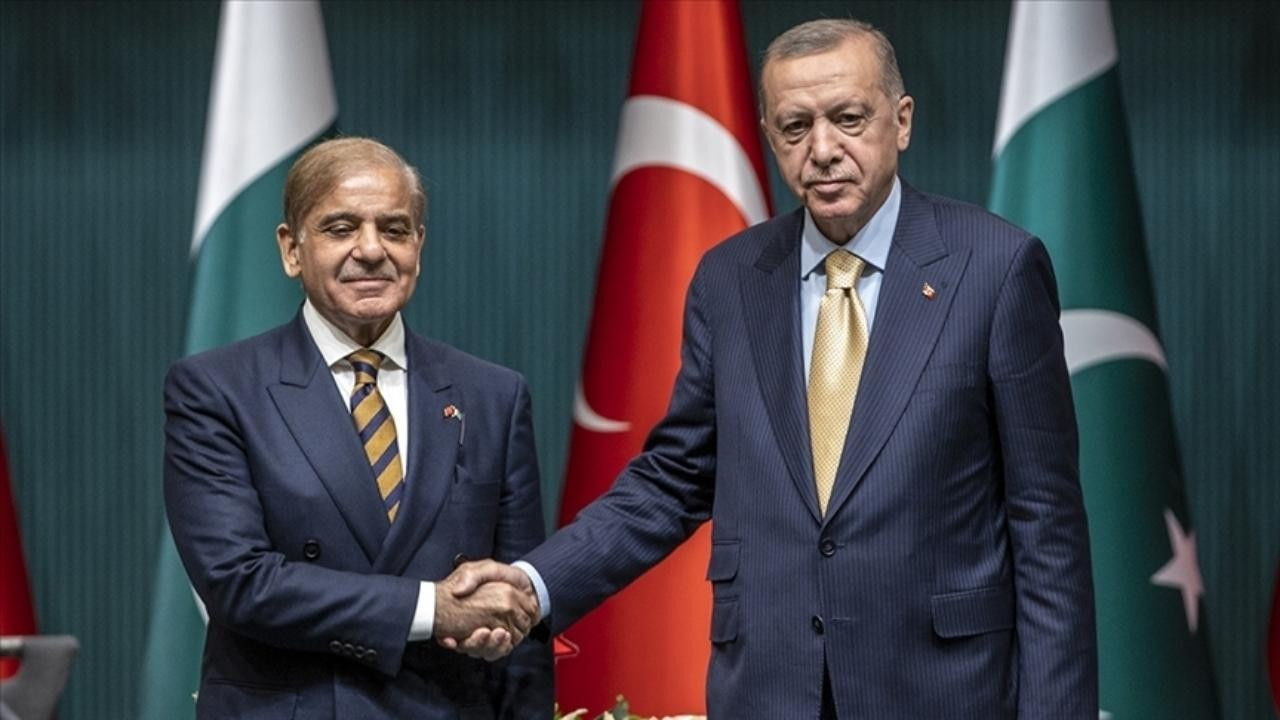 Erdoğan, Pakistan Başbakanı Şerif ile görüştü!