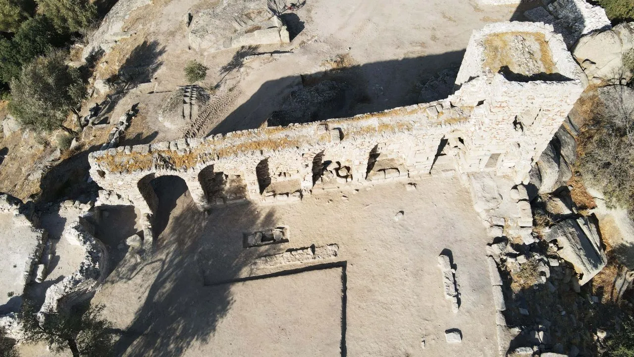 Menteşe Beyliği dönemi yapıları ortaya çıkarıldı