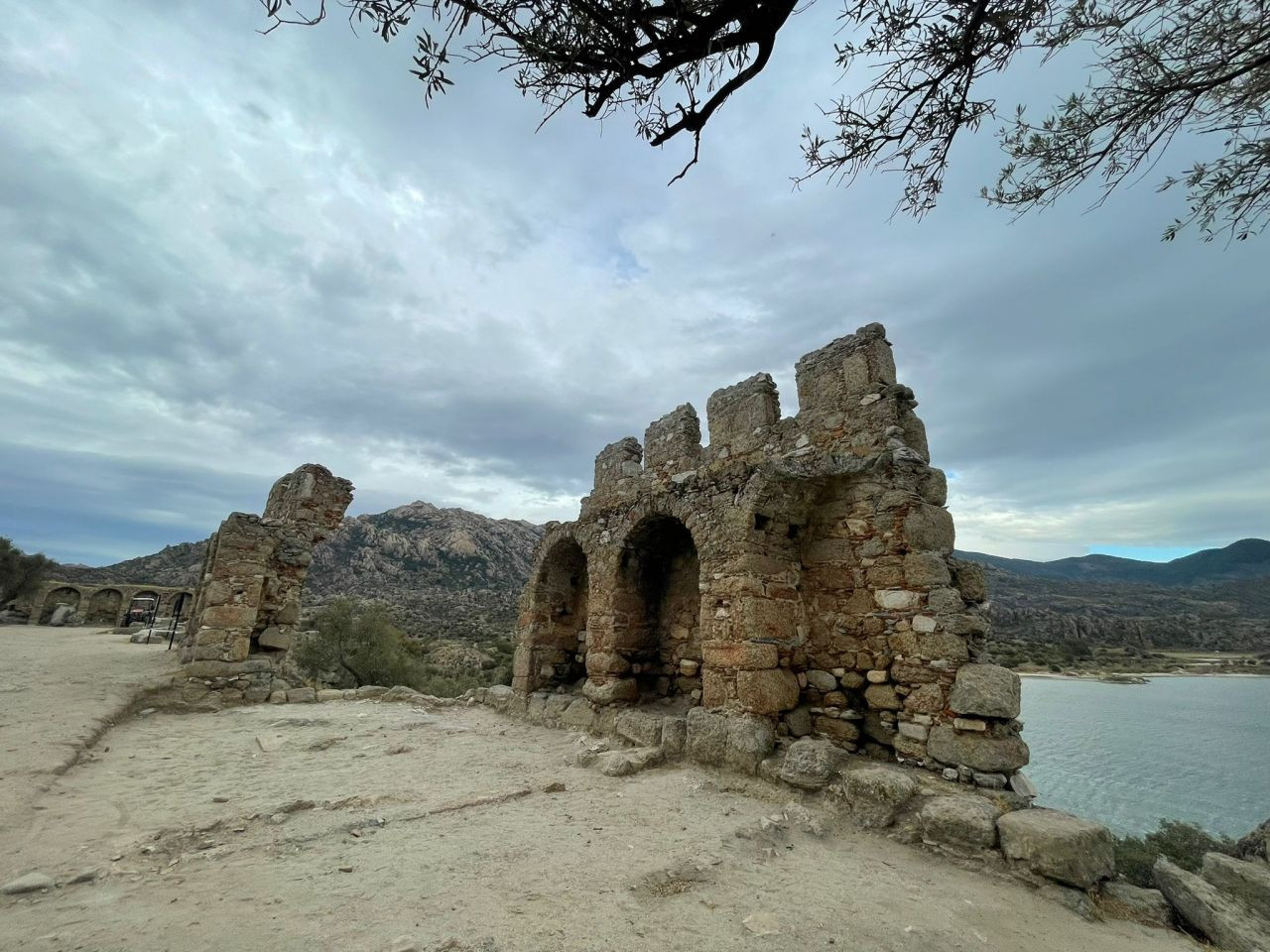 Menteşe Beyliği dönemi yapıları ortaya çıkarıldı - Sayfa 8