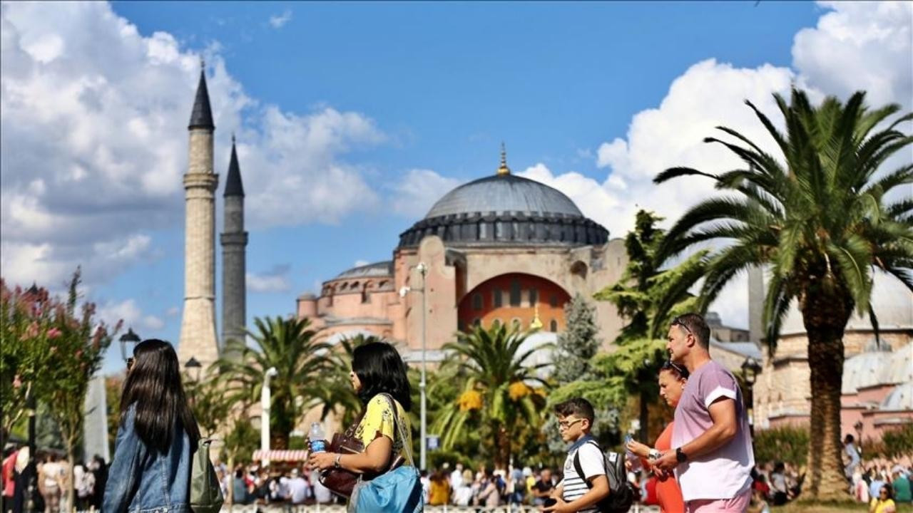 İstanbul'a turist akını! Yüzde 37 arttı!