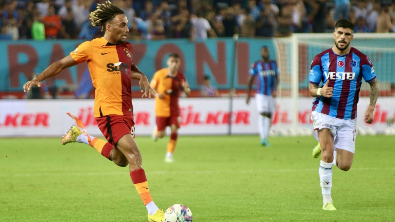 Galatasaray'da yıldız oyuncuya üç teklif var! - Sayfa 8