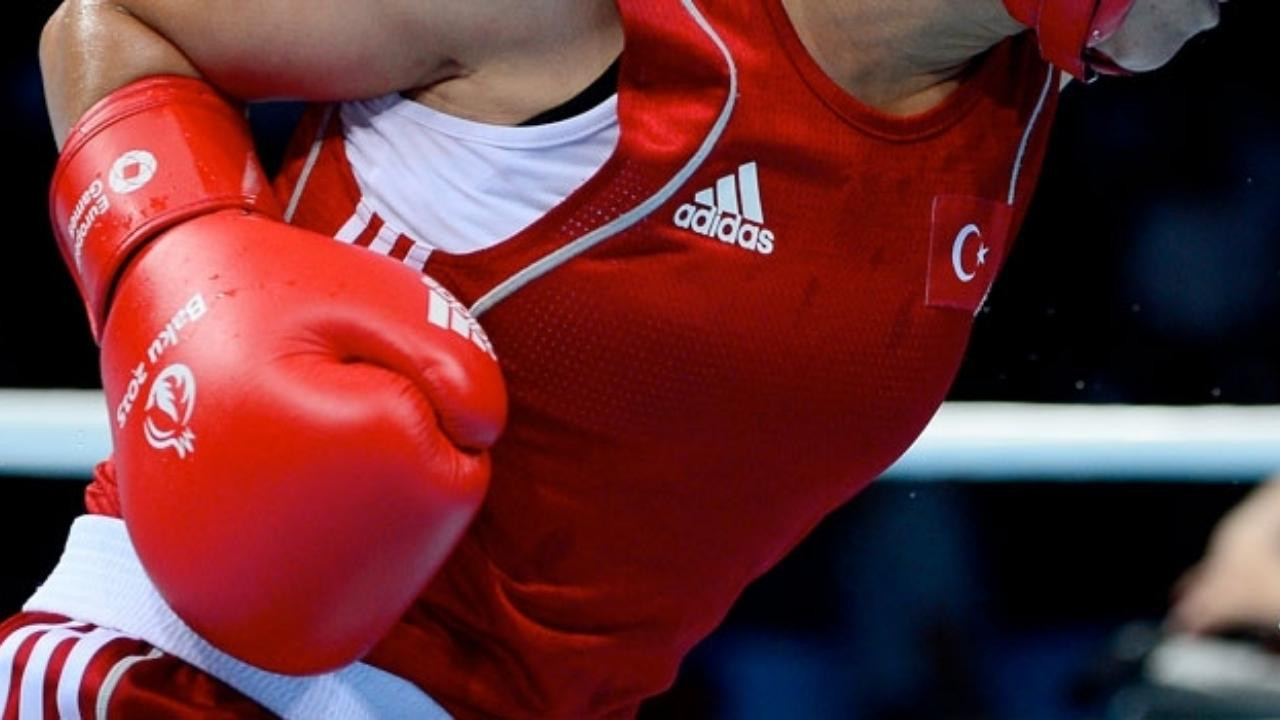Türk boksu, tarihinde ilk kez  2'nciliğe yerleşti